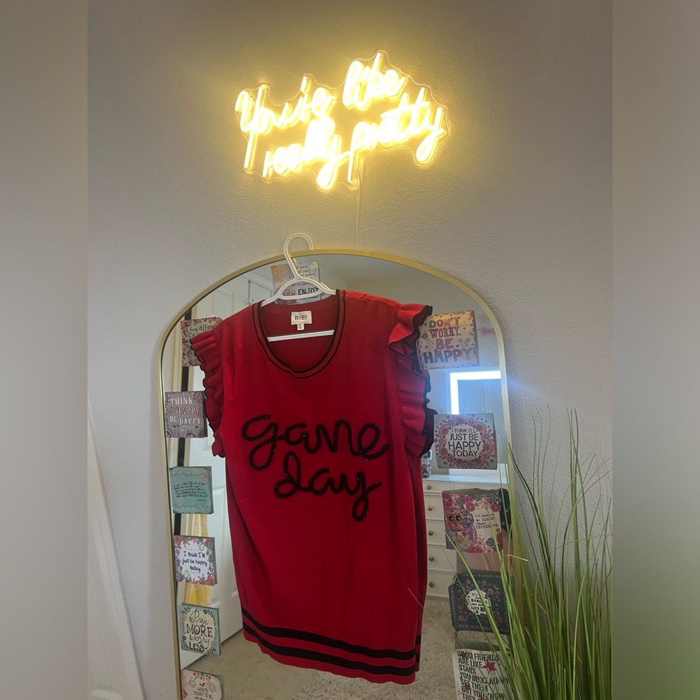 Game day sweater with no sleeves